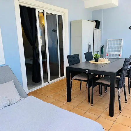 Rio's Los Cristianos Apartment